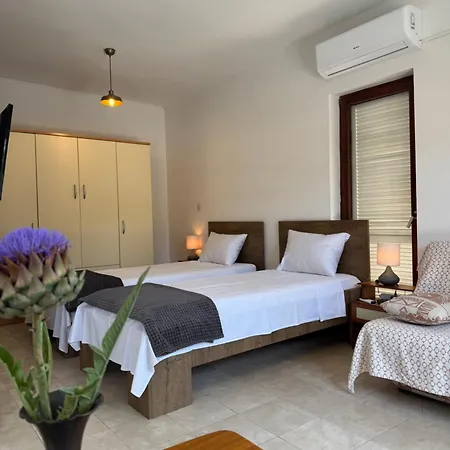 Apartment Private With A Garden And A Terrace *