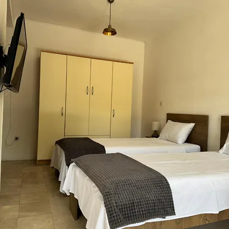 Apartment Private With A Garden And A Terrace Tisno