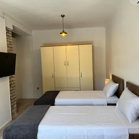 Apartman Private With A Garden And A Terrace