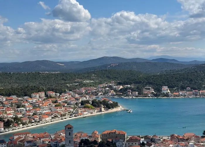 Private With A Garden And A Terrace Apartman Tisno