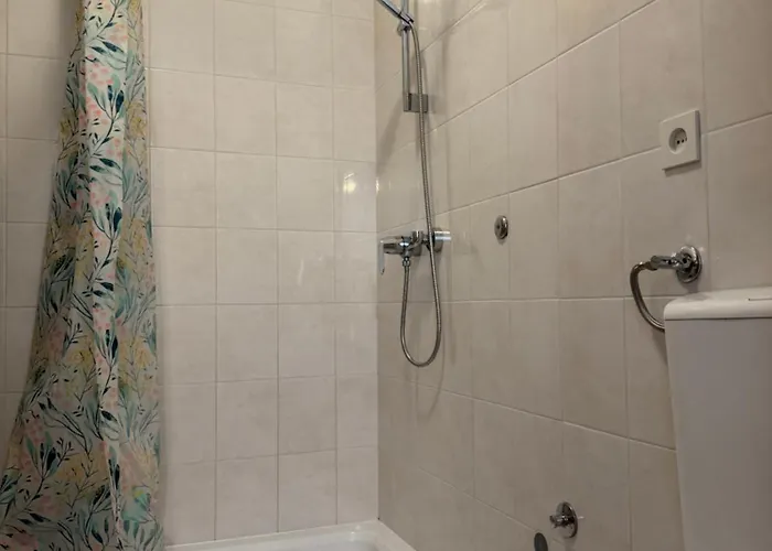 Apartman Private With A Garden And A Terrace Tisno