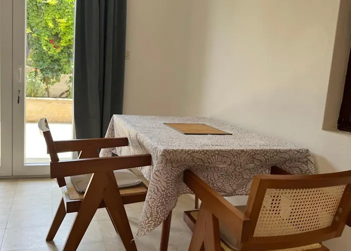 Private With A Garden And A Terrace Apartman